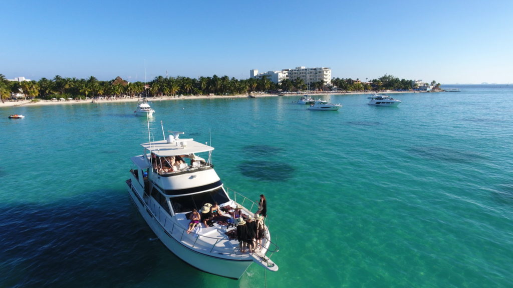 cancun yacht rentals to isla mujeres